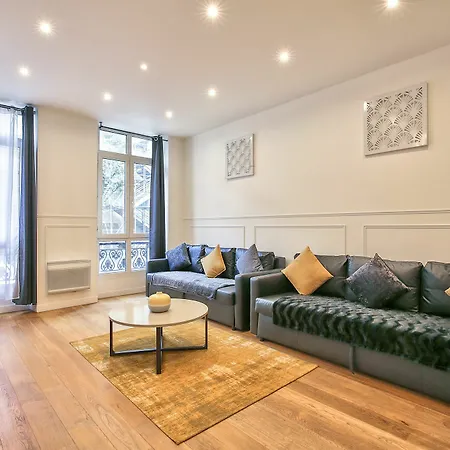 34 Luxury Flat Opera *